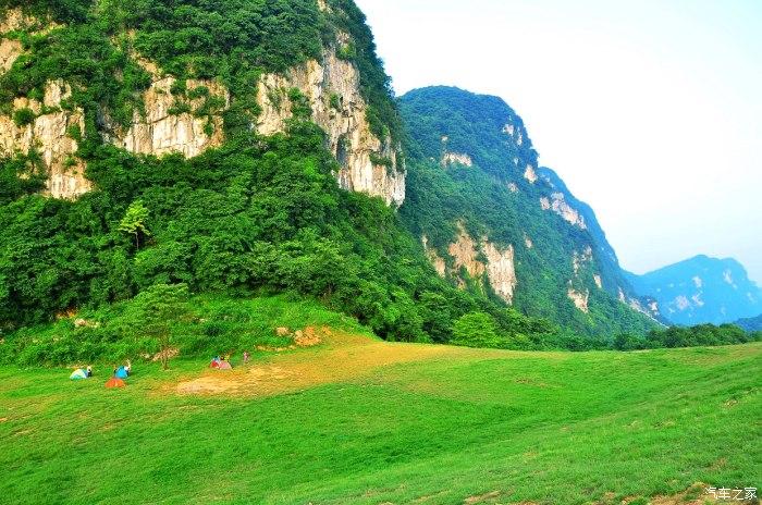 华阳街道：加装防护栏，系牢村道“安全带”